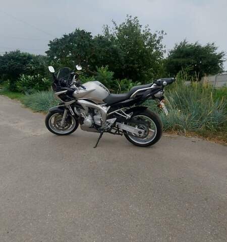 Ямаха FZ6 Fazer 2004 в Харькове на Automoto.ua Ямаха FZ6 Fazer, объемом двигателя 0.6 л и пробегом 36 тыс. км за 4800 $, фото 2 на Automoto.ua