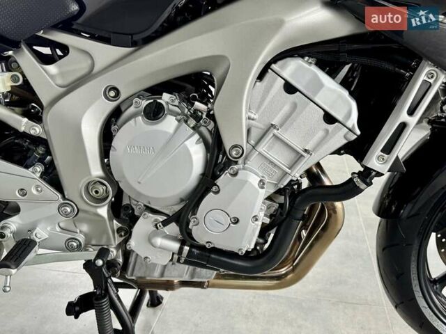 Ямаха FZ6 Fazer, объемом двигателя 0.6 л и пробегом 16 тыс. км за 5599 $, фото 7 на Automoto.ua