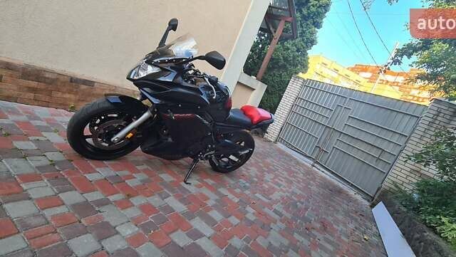 Ямаха FZ6 Fazer, объемом двигателя 0 л и пробегом 23 тыс. км за 4900 $, фото 6 на Automoto.ua