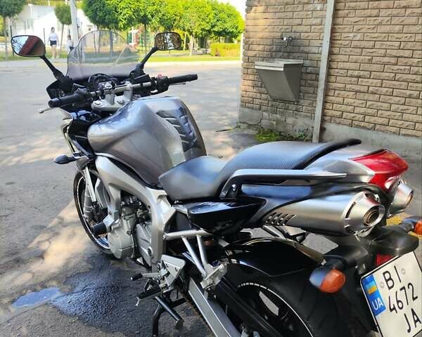 Сірий Ямаха FZ6 Fazer, об'ємом двигуна 0.6 л та пробігом 41 тис. км за 4700 $, фото 3 на Automoto.ua