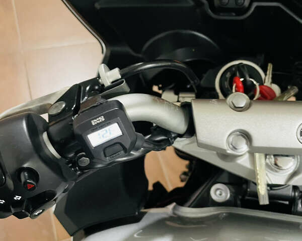 Серый Ямаха FZ6 Fazer, объемом двигателя 0.6 л и пробегом 51 тыс. км за 6300 $, фото 20 на Automoto.ua