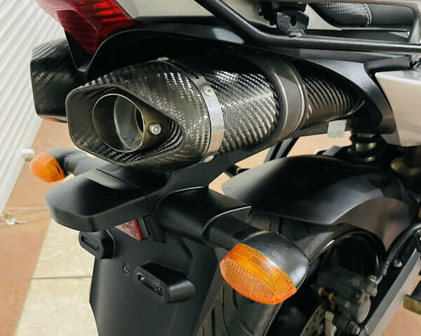 Серый Ямаха FZ6 Fazer, объемом двигателя 0.6 л и пробегом 51 тыс. км за 6300 $, фото 6 на Automoto.ua