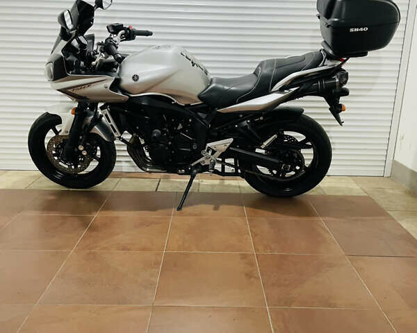Серый Ямаха FZ6 Fazer, объемом двигателя 0.6 л и пробегом 51 тыс. км за 6300 $, фото 25 на Automoto.ua