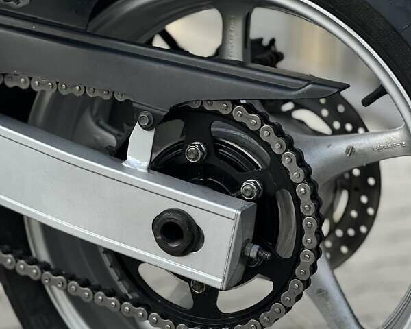 Синий Ямаха FZ6 Fazer, объемом двигателя 0.6 л и пробегом 37 тыс. км за 4699 $, фото 7 на Automoto.ua