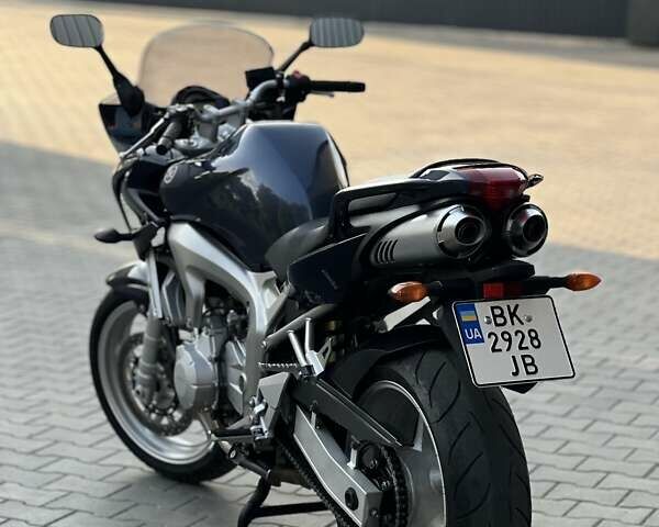 Синий Ямаха FZ6 Fazer, объемом двигателя 0.6 л и пробегом 37 тыс. км за 4699 $, фото 4 на Automoto.ua