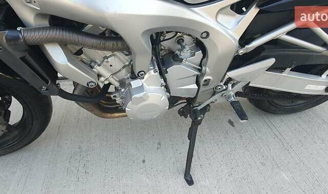 Серый Ямаха FZ6 N, объемом двигателя 0.6 л и пробегом 46 тыс. км за 4600 $, фото 11 на Automoto.ua