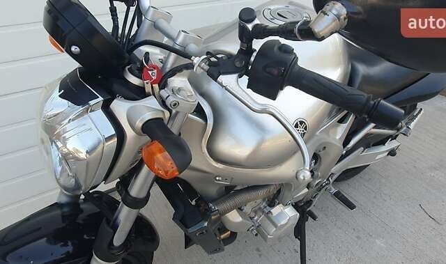 Серый Ямаха FZ6 N, объемом двигателя 0.6 л и пробегом 46 тыс. км за 4600 $, фото 7 на Automoto.ua