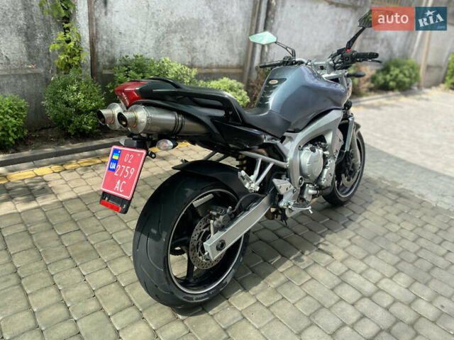 Серый Ямаха FZ6 N, объемом двигателя 0.6 л и пробегом 40 тыс. км за 4850 $, фото 1 на Automoto.ua