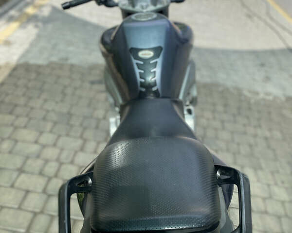 Серый Ямаха FZ6 N, объемом двигателя 0.6 л и пробегом 40 тыс. км за 4850 $, фото 5 на Automoto.ua