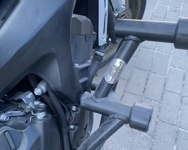Ямаха FZ6 S2, объемом двигателя 0 л и пробегом 25 тыс. км за 5800 $, фото 6 на Automoto.ua