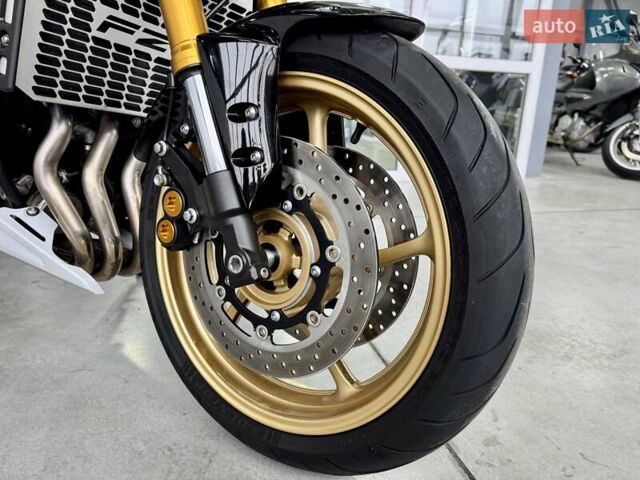 Ямаха FZ8, объемом двигателя 0.8 л и пробегом 25 тыс. км за 6999 $, фото 6 на Automoto.ua