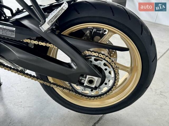 Ямаха FZ8, об'ємом двигуна 0.8 л та пробігом 35 тис. км за 6999 $, фото 11 на Automoto.ua
