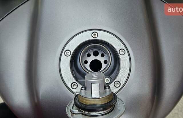 Ямаха FZ8-SA, об'ємом двигуна 0.8 л та пробігом 17 тис. км за 7600 $, фото 22 на Automoto.ua