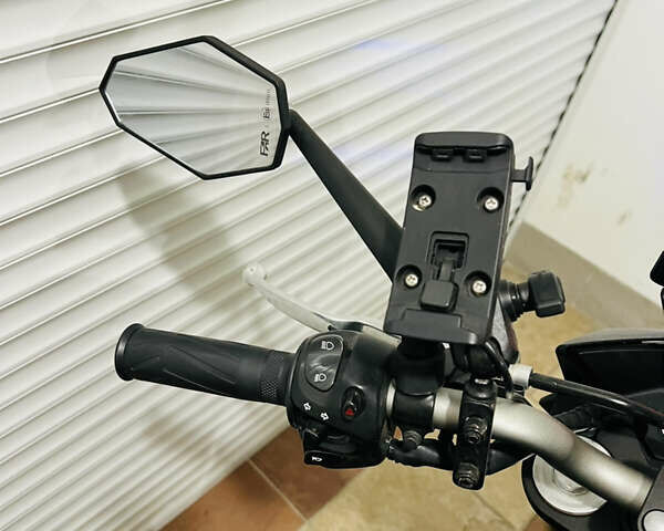 Серый Ямаха FZ8, объемом двигателя 0.8 л и пробегом 39 тыс. км за 7900 $, фото 21 на Automoto.ua