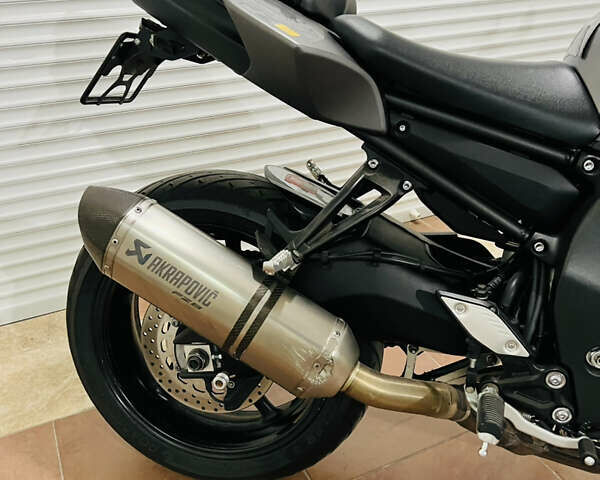 Серый Ямаха FZ8, объемом двигателя 0.8 л и пробегом 39 тыс. км за 7900 $, фото 9 на Automoto.ua