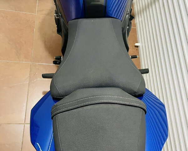 Синий Ямаха FZ8, объемом двигателя 0.8 л и пробегом 33 тыс. км за 8600 $, фото 37 на Automoto.ua