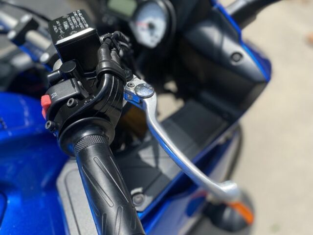 Синий Ямаха FZ8, объемом двигателя 0.8 л и пробегом 0 тыс. км за 6550 $, фото 14 на Automoto.ua