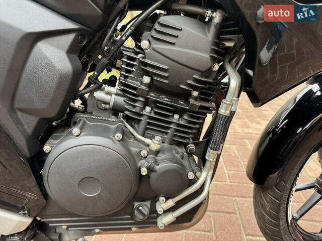 Ямаха FZ 25, объемом двигателя 0 л и пробегом 6 тыс. км за 3000 $, фото 4 на Automoto.ua