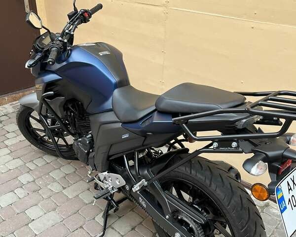 Синий Ямаха FZ 25, объемом двигателя 0.25 л и пробегом 4 тыс. км за 2950 $, фото 3 на Automoto.ua