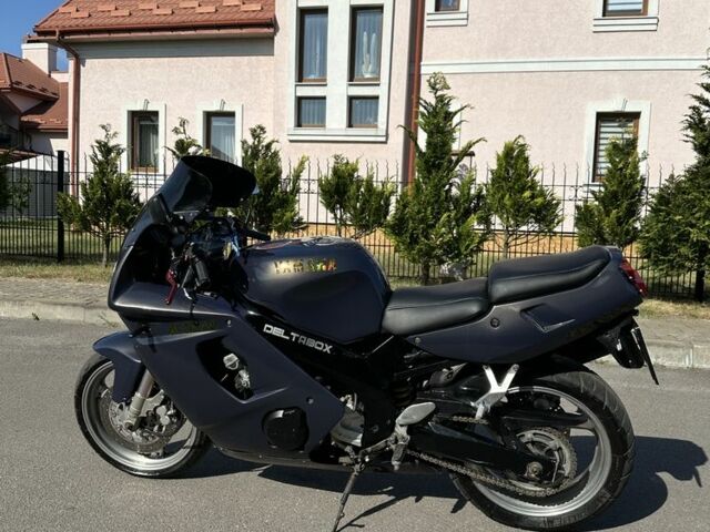 Ямаха FZR 600R, объемом двигателя 0.6 л и пробегом 0 тыс. км за 1800 $, фото 2 на Automoto.ua
