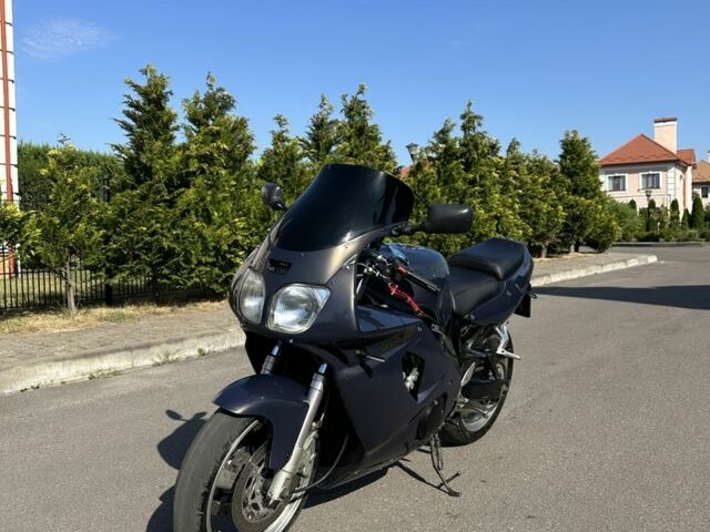 Ямаха FZR 600R, объемом двигателя 0.6 л и пробегом 0 тыс. км за 1800 $, фото 1 на Automoto.ua