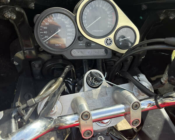 Черный Ямаха FZS 600 Fazer, объемом двигателя 0.6 л и пробегом 71 тыс. км за 3100 $, фото 4 на Automoto.ua