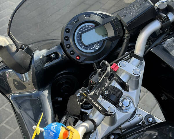 Чорний Ямаха FZS 600 Fazer, об'ємом двигуна 0.6 л та пробігом 3 тис. км за 4800 $, фото 2 на Automoto.ua