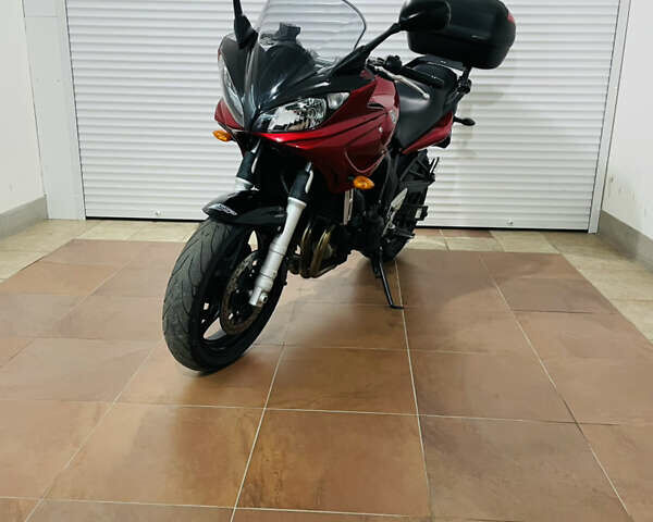 Красный Ямаха FZS 600 Fazer, объемом двигателя 0.6 л и пробегом 9 тыс. км за 6200 $, фото 7 на Automoto.ua