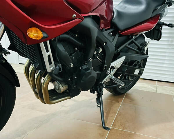 Красный Ямаха FZS 600 Fazer, объемом двигателя 0.6 л и пробегом 9 тыс. км за 6200 $, фото 10 на Automoto.ua