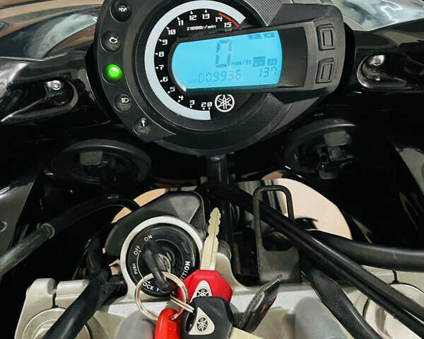 Красный Ямаха FZS 600 Fazer, объемом двигателя 0.6 л и пробегом 9 тыс. км за 6200 $, фото 15 на Automoto.ua