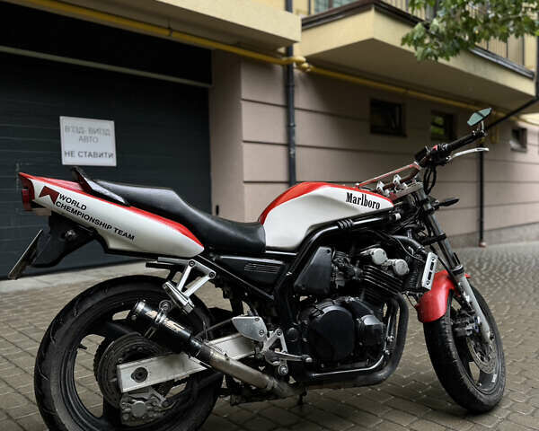 Ямаха FZS 600 Fazer, об'ємом двигуна 0.6 л та пробігом 30 тис. км за 4000 $, фото 1 на Automoto.ua