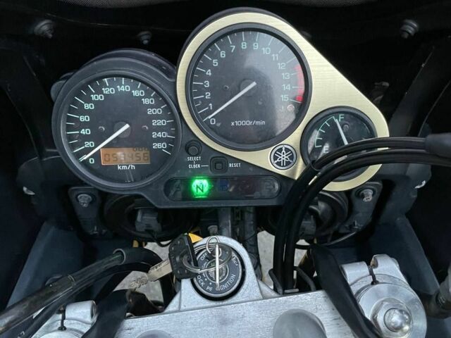 Ямаха FZS 600 Fazer, объемом двигателя 0.6 л и пробегом 0 тыс. км за 2800 $, фото 3 на Automoto.ua