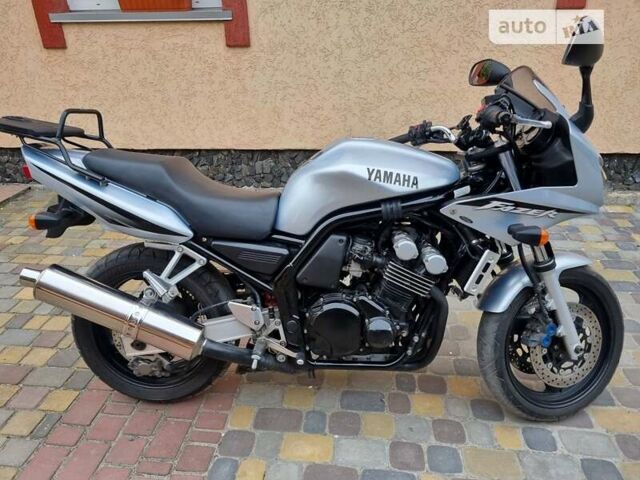 Ямаха FZS 600 Fazer, объемом двигателя 0.6 л и пробегом 35 тыс. км за 3900 $, фото 3 на Automoto.ua