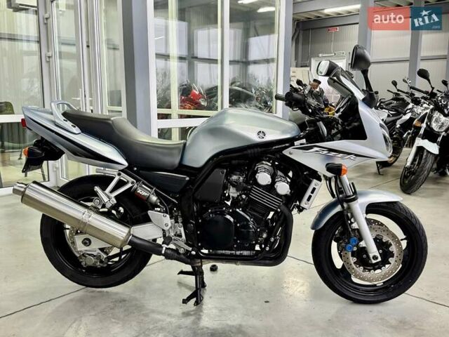 Ямаха FZS 600 Fazer, объемом двигателя 0.6 л и пробегом 22 тыс. км за 3999 $, фото 1 на Automoto.ua