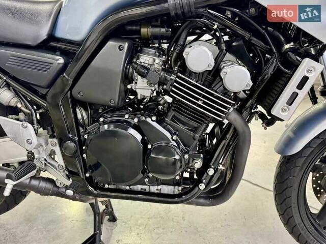 Ямаха FZS 600 Fazer, объемом двигателя 0.6 л и пробегом 22 тыс. км за 3999 $, фото 6 на Automoto.ua