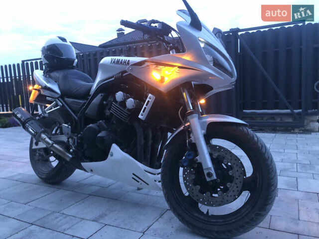 Ямаха FZS 600 Fazer, об'ємом двигуна 0.6 л та пробігом 59 тис. км за 4200 $, фото 1 на Automoto.ua