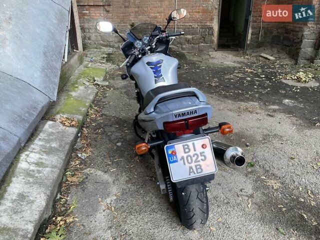 Сірий Ямаха FZS 600 Fazer, об'ємом двигуна 0.6 л та пробігом 56 тис. км за 5800 $, фото 7 на Automoto.ua