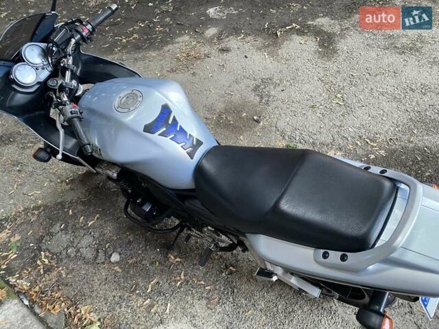 Сірий Ямаха FZS 600 Fazer, об'ємом двигуна 0.6 л та пробігом 56 тис. км за 5800 $, фото 11 на Automoto.ua