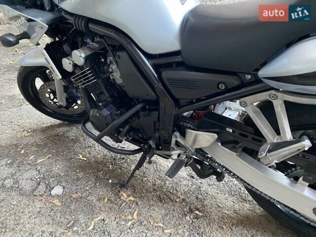 Сірий Ямаха FZS 600 Fazer, об'ємом двигуна 0.6 л та пробігом 56 тис. км за 5800 $, фото 9 на Automoto.ua