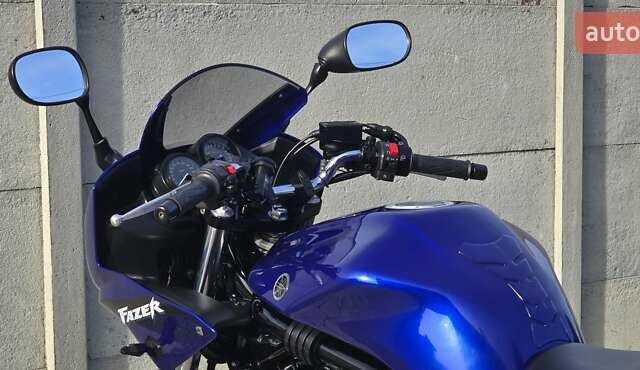 Синий Ямаха FZS 600 Fazer, объемом двигателя 0.6 л и пробегом 40 тыс. км за 4100 $, фото 8 на Automoto.ua