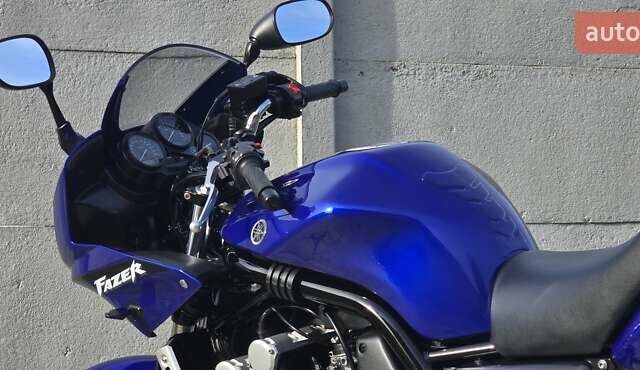 Синий Ямаха FZS 600 Fazer, объемом двигателя 0.6 л и пробегом 40 тыс. км за 4100 $, фото 49 на Automoto.ua