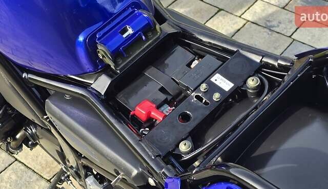 Синий Ямаха FZS 600 Fazer, объемом двигателя 0.6 л и пробегом 40 тыс. км за 4100 $, фото 55 на Automoto.ua