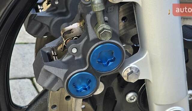 Синий Ямаха FZS 600 Fazer, объемом двигателя 0.6 л и пробегом 40 тыс. км за 4100 $, фото 42 на Automoto.ua