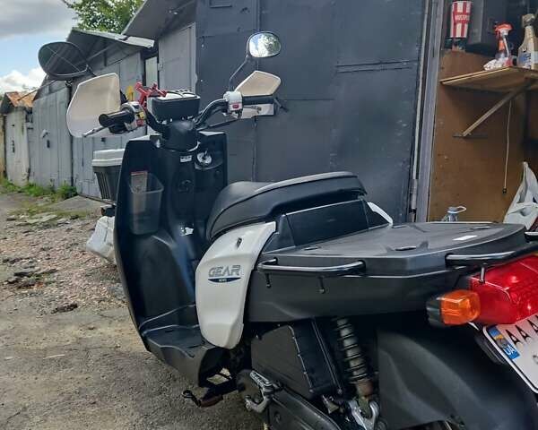 Белый Ямаха Gear 4T, объемом двигателя 0.05 л и пробегом 47 тыс. км за 750 $, фото 1 на Automoto.ua