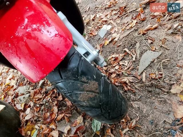 Красный Ямаха Gear 4T, объемом двигателя 0 л и пробегом 27 тыс. км за 630 $, фото 1 на Automoto.ua