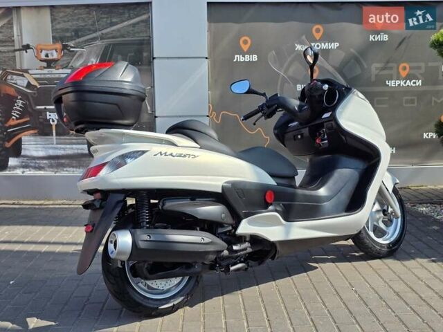 Белый Ямаха Grand Majesty 250 SG15J, объемом двигателя 0 л и пробегом 23 тыс. км за 1999 $, фото 5 на Automoto.ua