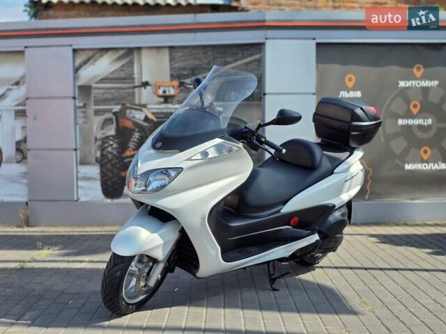 Белый Ямаха Grand Majesty 250 SG15J, объемом двигателя 0 л и пробегом 23 тыс. км за 1999 $, фото 3 на Automoto.ua