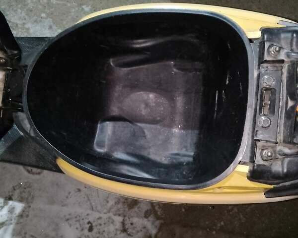 Желтый Ямаха Jog SA12, объемом двигателя 0 л и пробегом 20 тыс. км за 450 $, фото 6 на Automoto.ua