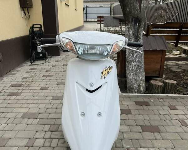 Белый Ямаха Jog SA16, объемом двигателя 0 л и пробегом 19 тыс. км за 700 $, фото 6 на Automoto.ua