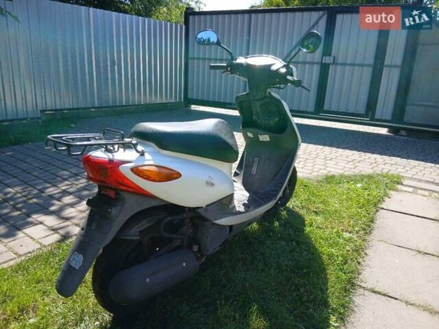 Белый Ямаха Jog SA36J, объемом двигателя 0.05 л и пробегом 24 тыс. км за 603 $, фото 3 на Automoto.ua